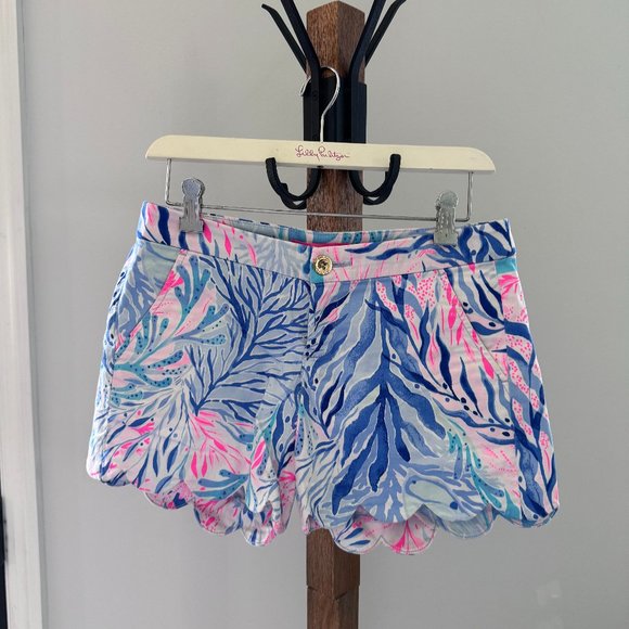 Lilly Pulitzer Scallop Hem Short - Picture 1 of 5